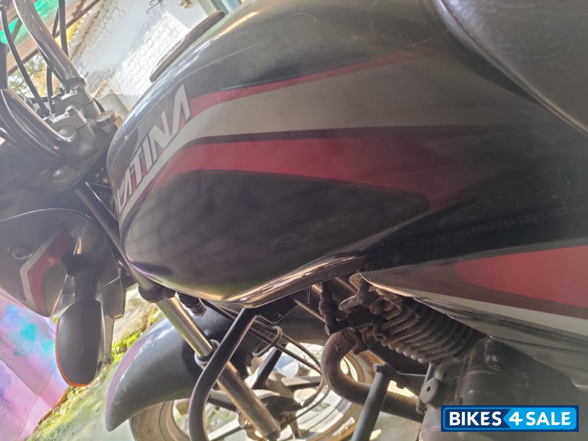 Bajaj Platina 125 DTS-Si