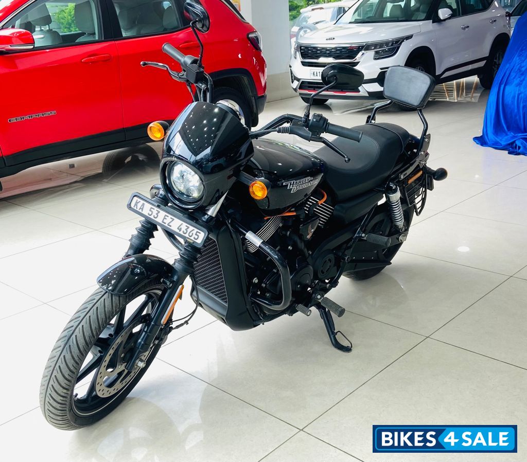 Harley Davidson Street