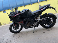 Bajaj Pulsar RS 200 ABS
