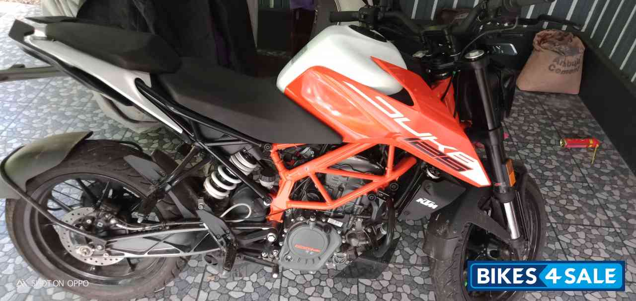 KTM Duke 125