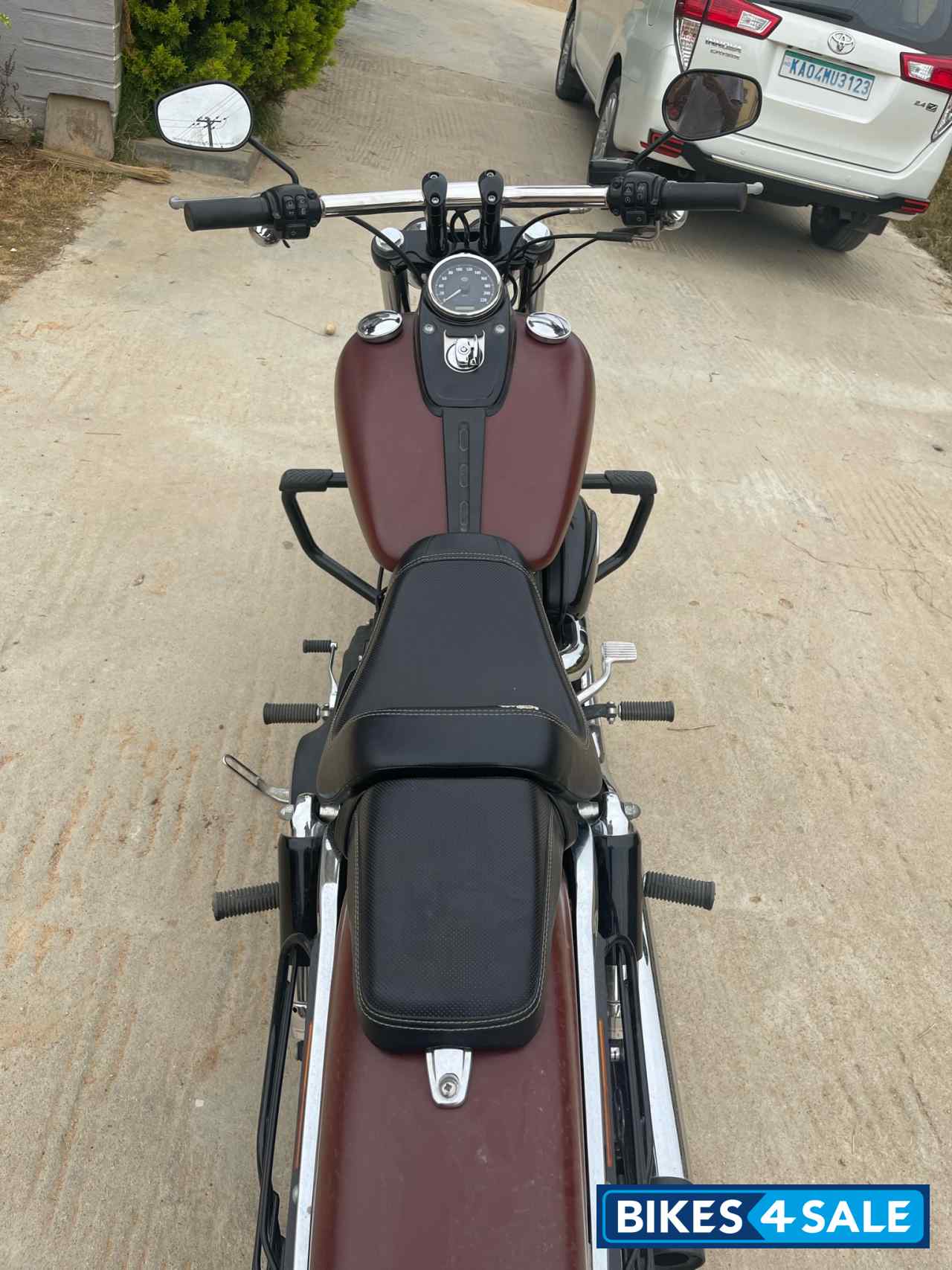 Brown Harley Davidson Fat Bob
