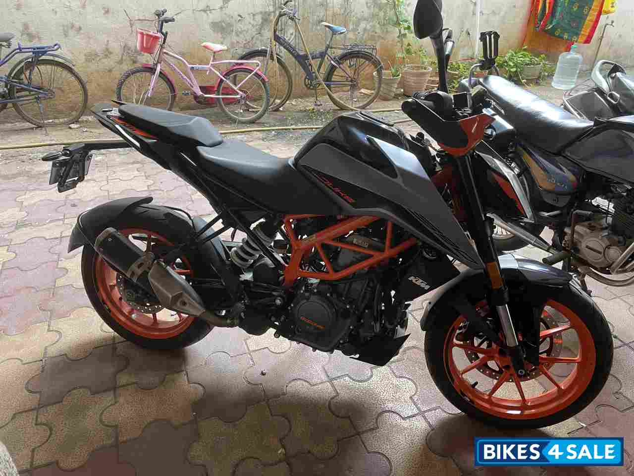 KTM Duke 390 BS6