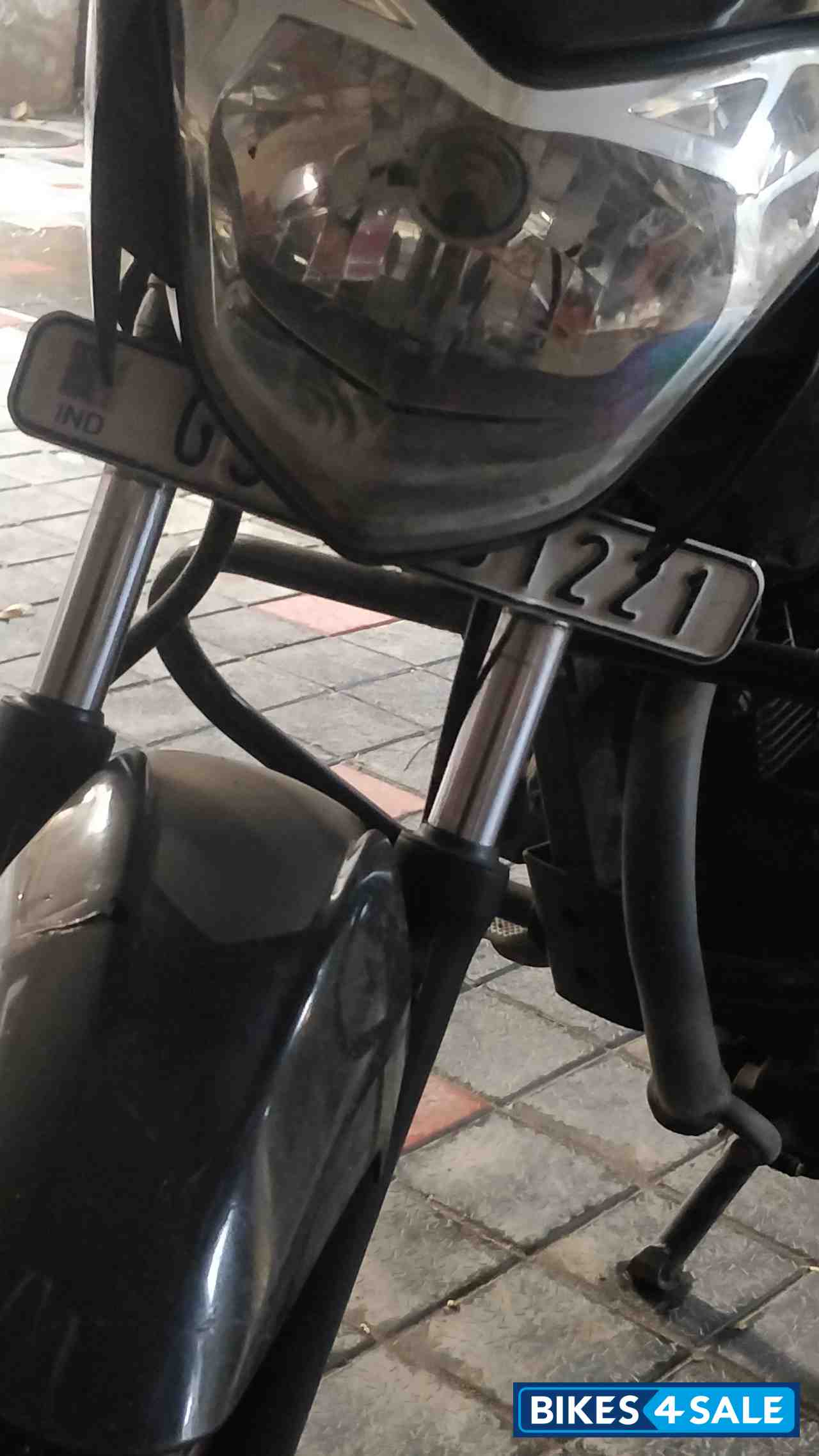 Black Bajaj Pulsar 135LS