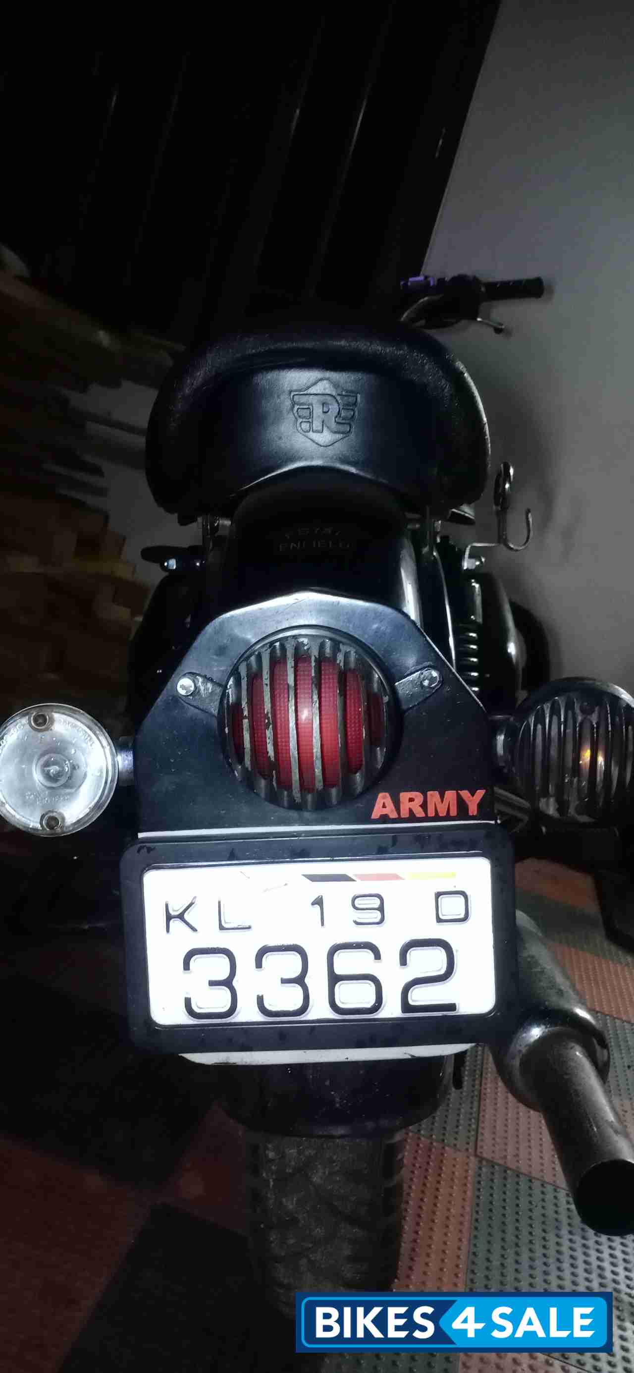 Black Royal Enfield Classic 350