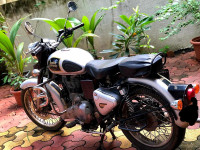 Silver Royal Enfield Classic 500