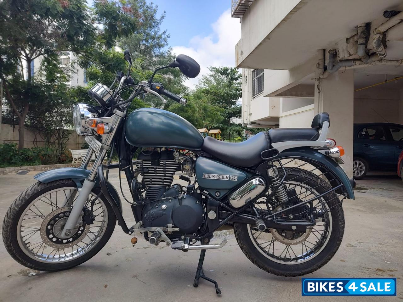 Asphalt Royal Enfield Thunderbird 350