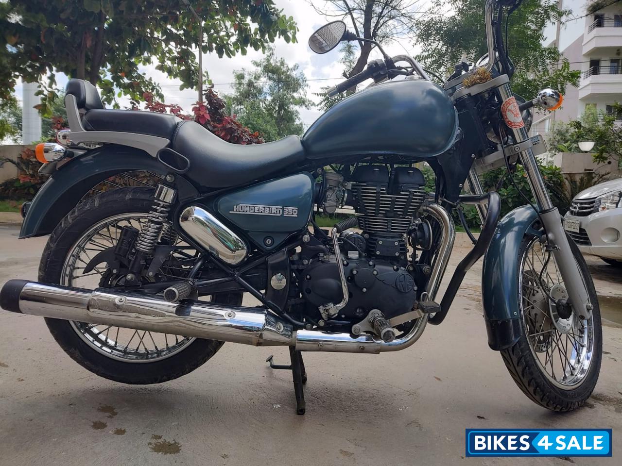 Asphalt Royal Enfield Thunderbird 350