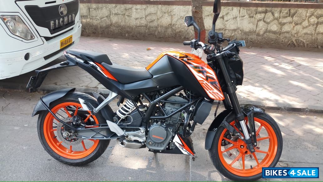 KTM Duke 125