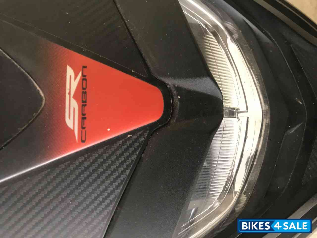 Aprilia SR 150 Carbon