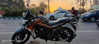 Black+orange Honda CB Hornet 160R