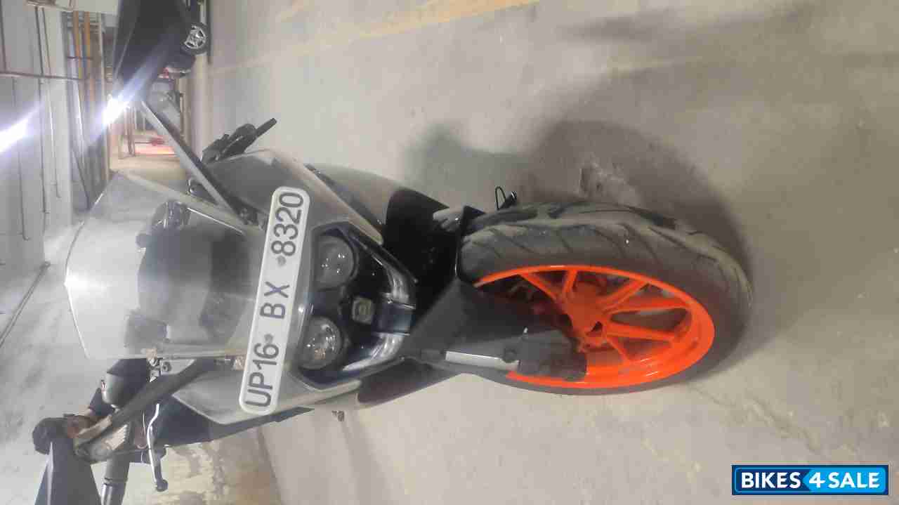 Orange Black KTM RC 390