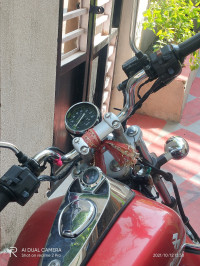 Red Bajaj Avenger 220 DTS-i