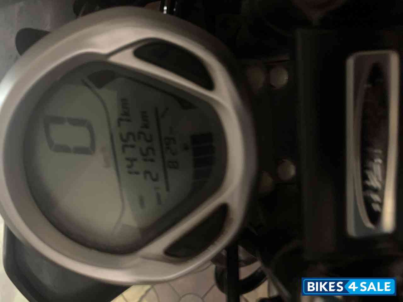 Black Matt Bajaj Avenger Street 220