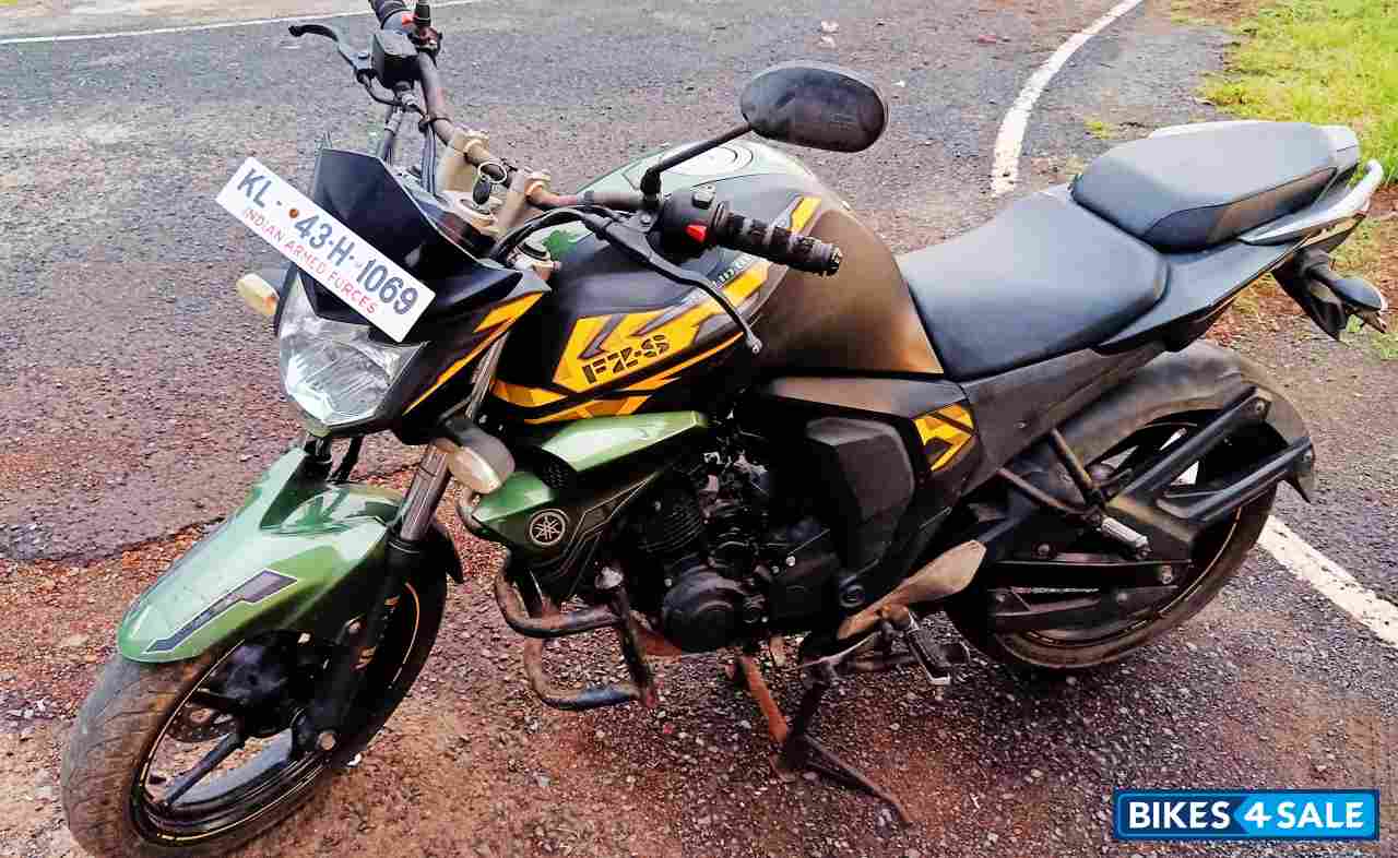 Yamaha FZ-S