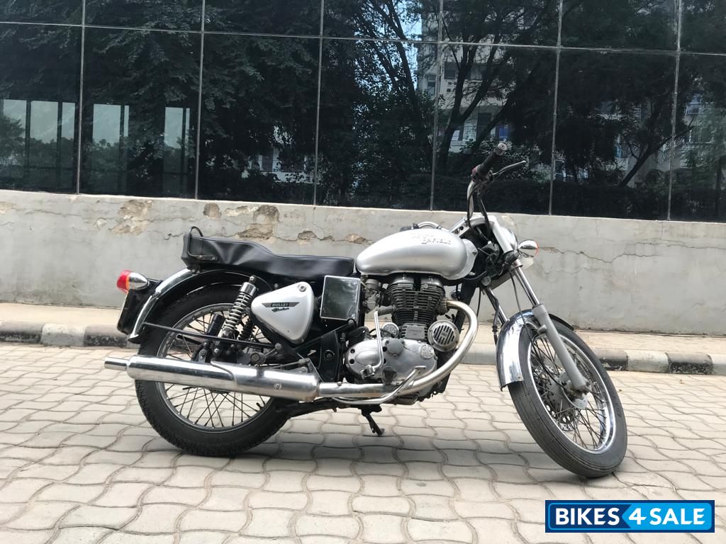 Silver Royal Enfield Bullet Electra