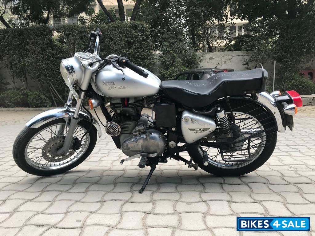 Silver Royal Enfield Bullet Electra