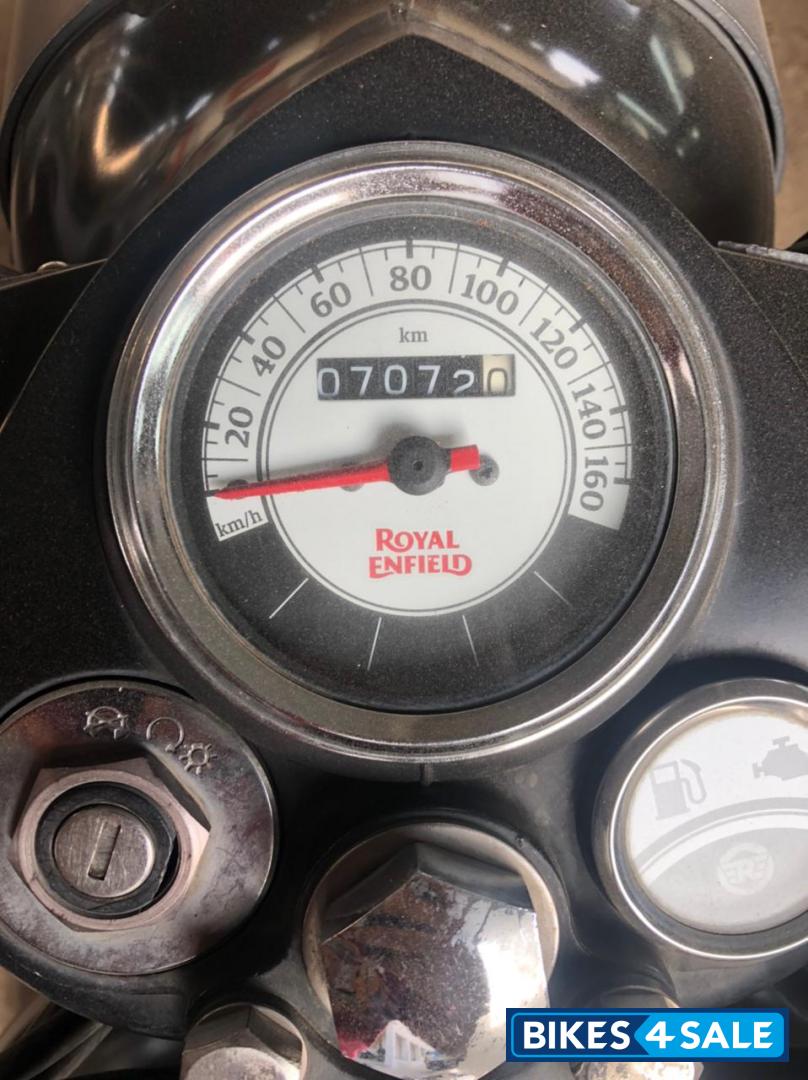 Royal Enfield Classic Stealth Black