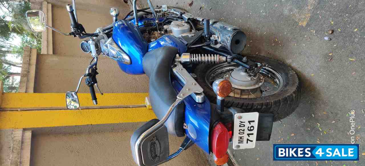 Bajaj Avenger 220 DTS-i Bajaj Avenger 220 DTS-i