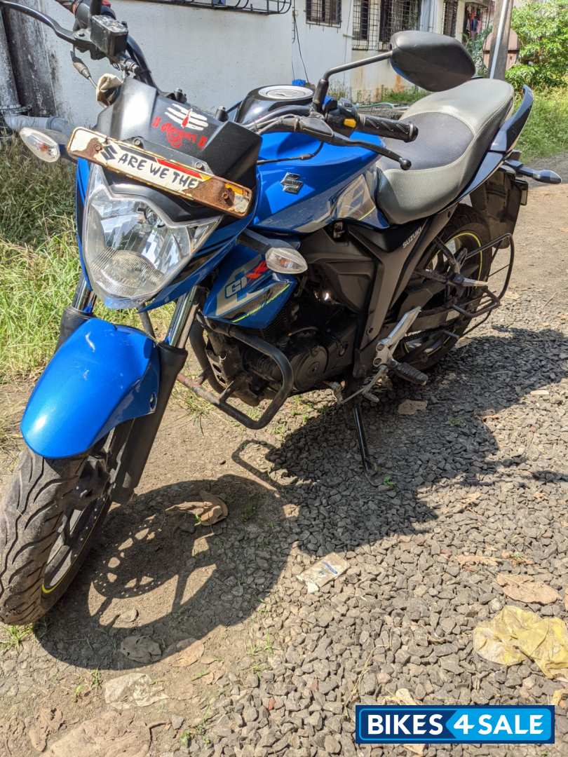 Blue Suzuki Gixxer ABS