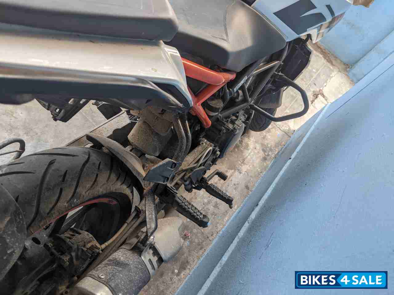 Black And White KTM Duke 250