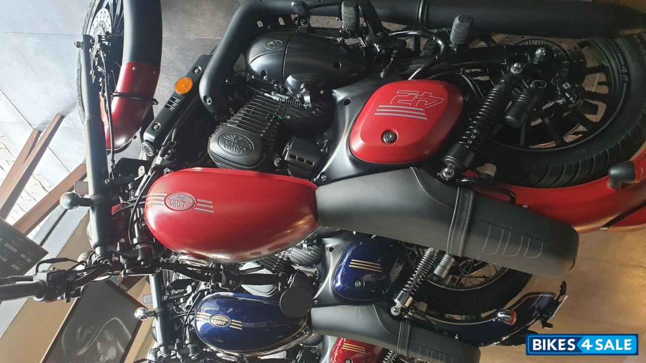 Jawa 42 Dual Channel ABS Orion Red