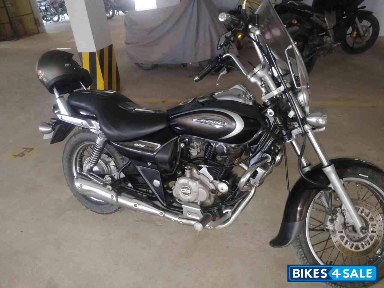 Bajaj Avenger Cruise 220