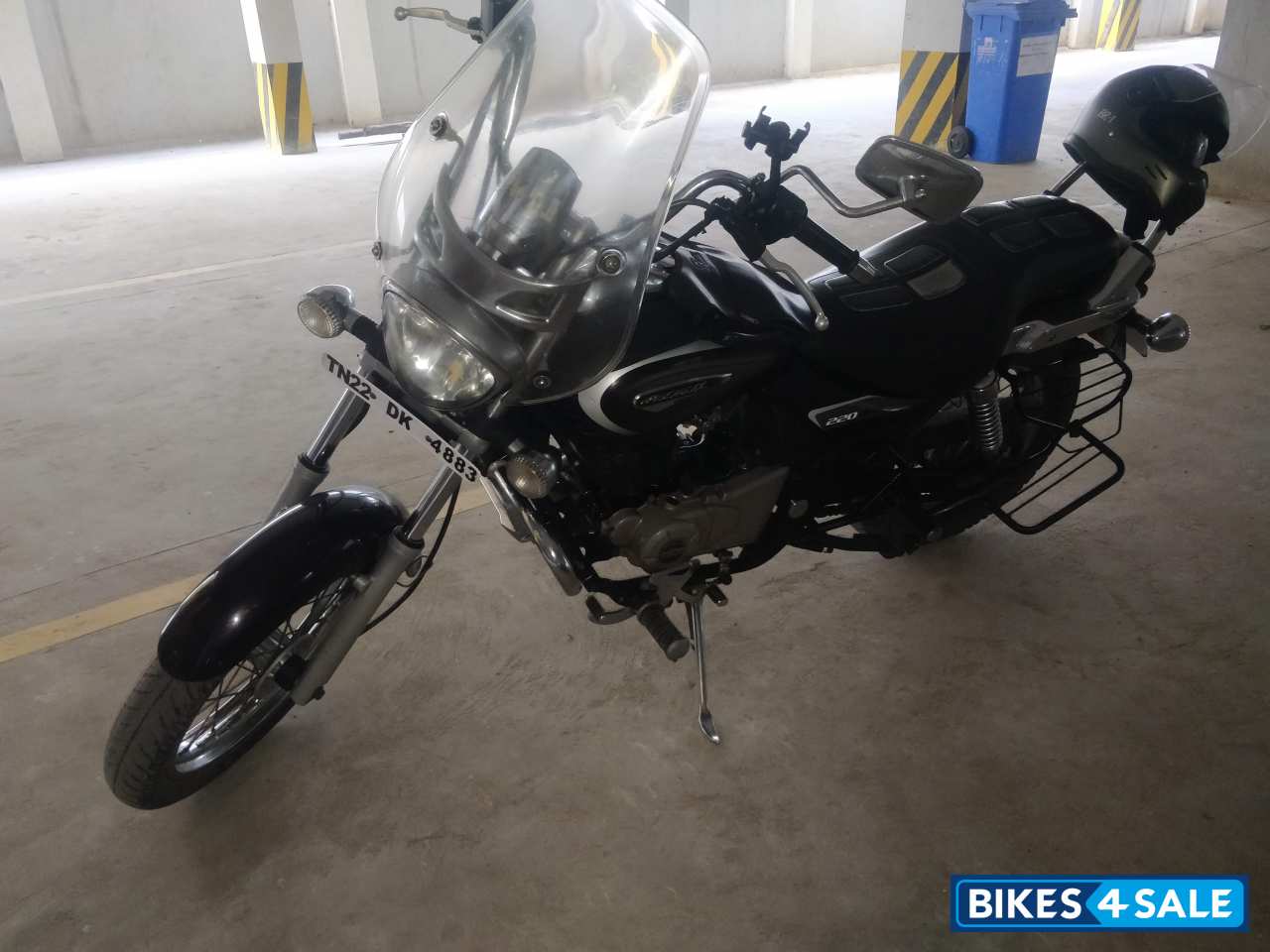 Bajaj Avenger Cruise 220