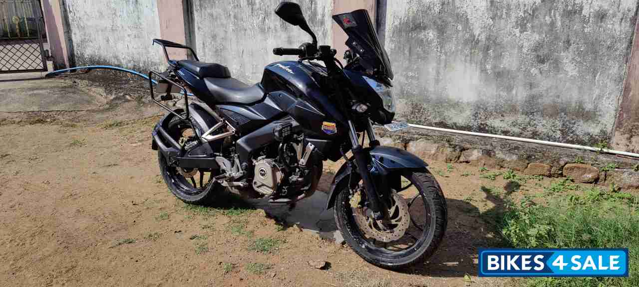 Bajaj Pulsar 200 NS