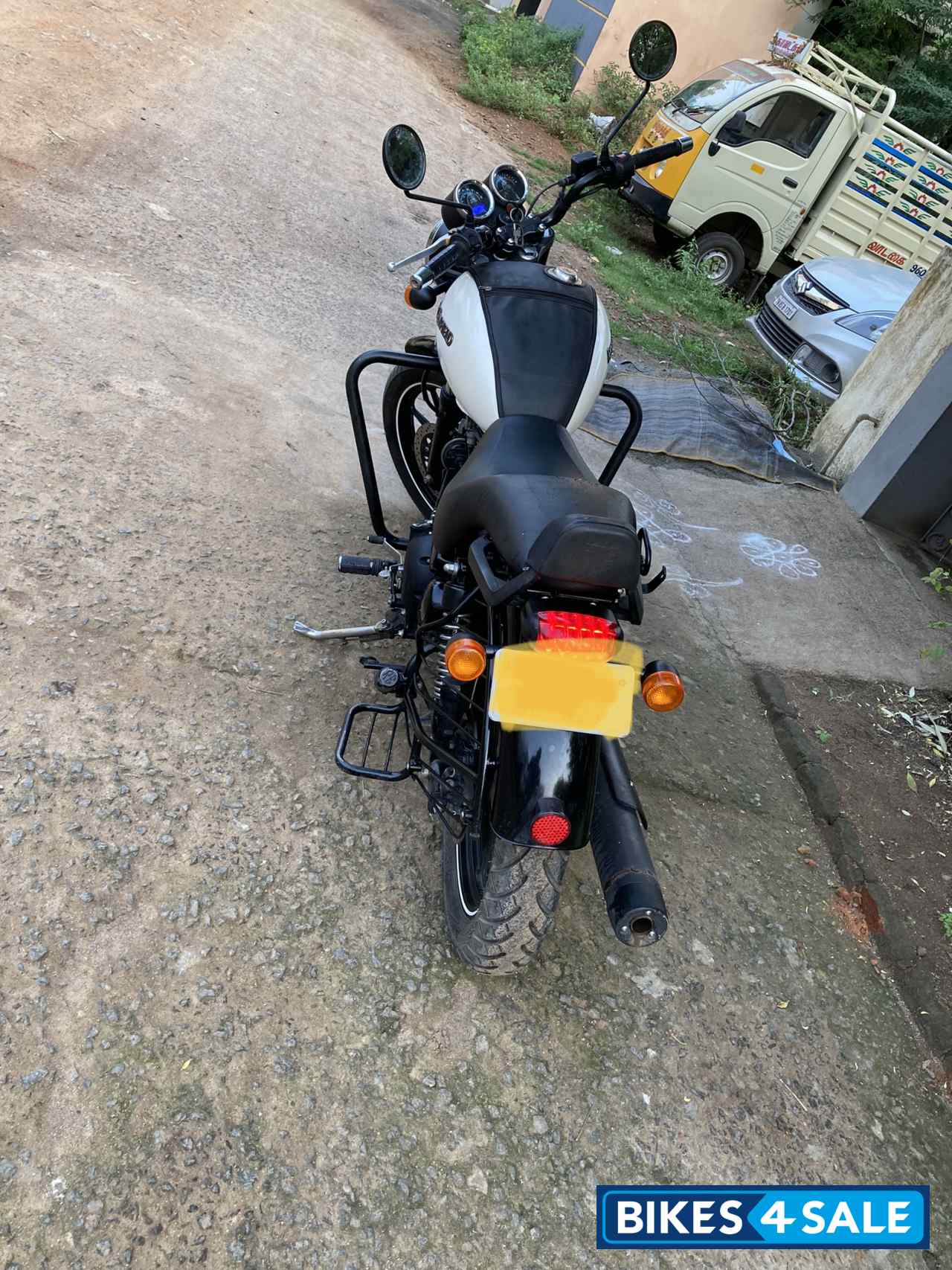 Whimsical White Royal Enfield Thunderbird X 350