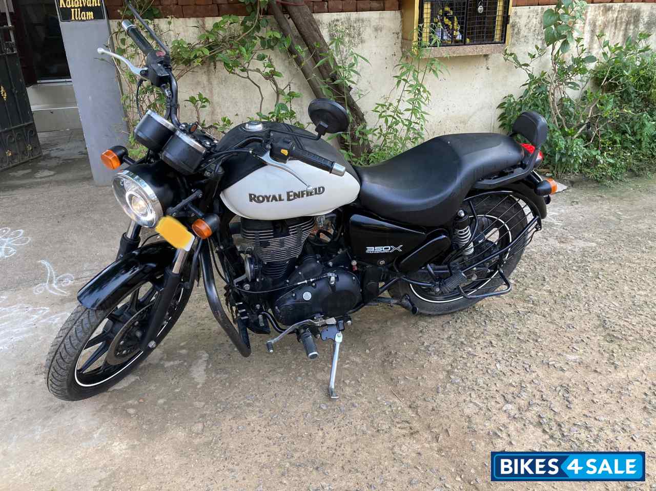 Whimsical White Royal Enfield Thunderbird X 350