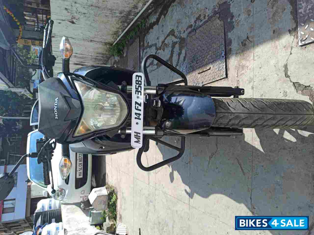 Honda CB Hornet 160R