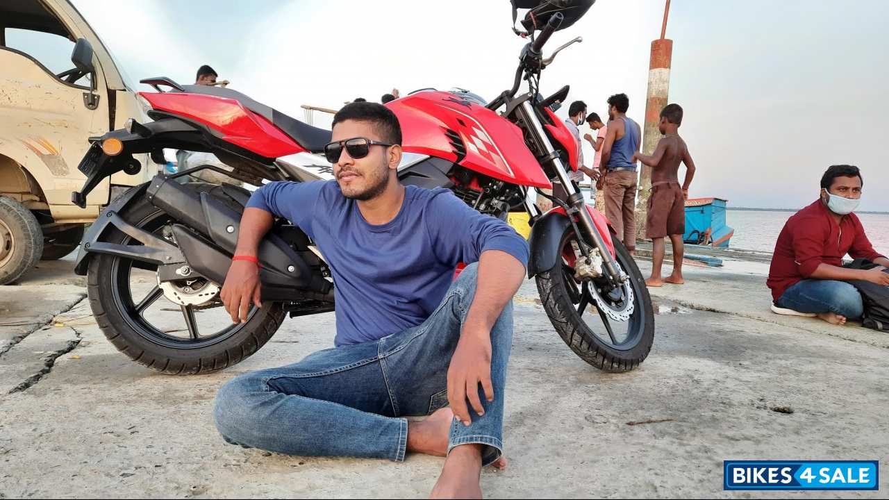 TVS Apache RTR 160 4V BS6