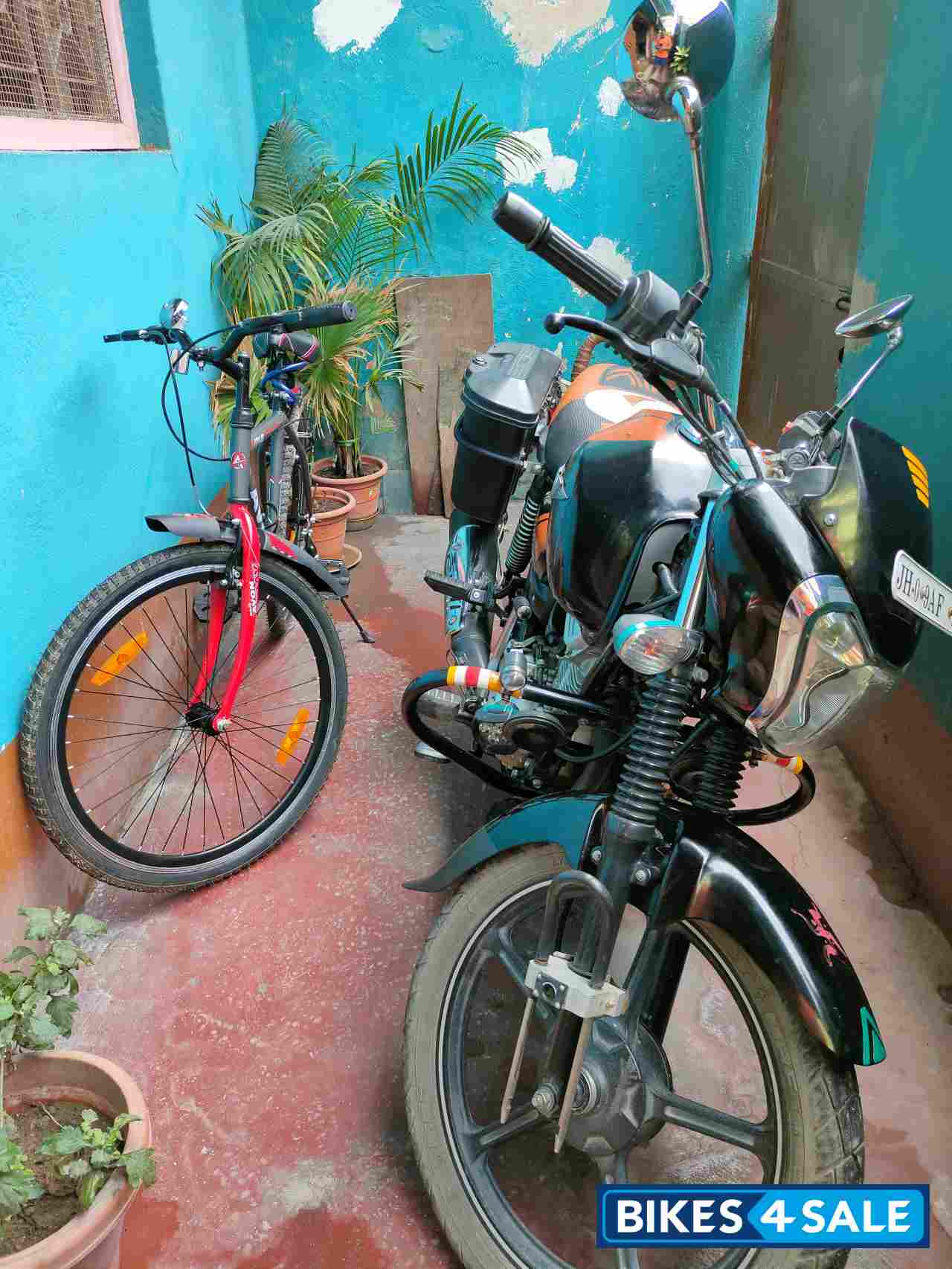 Bajaj V12