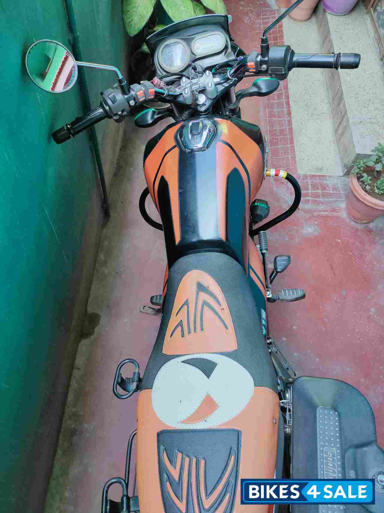 Bajaj V12