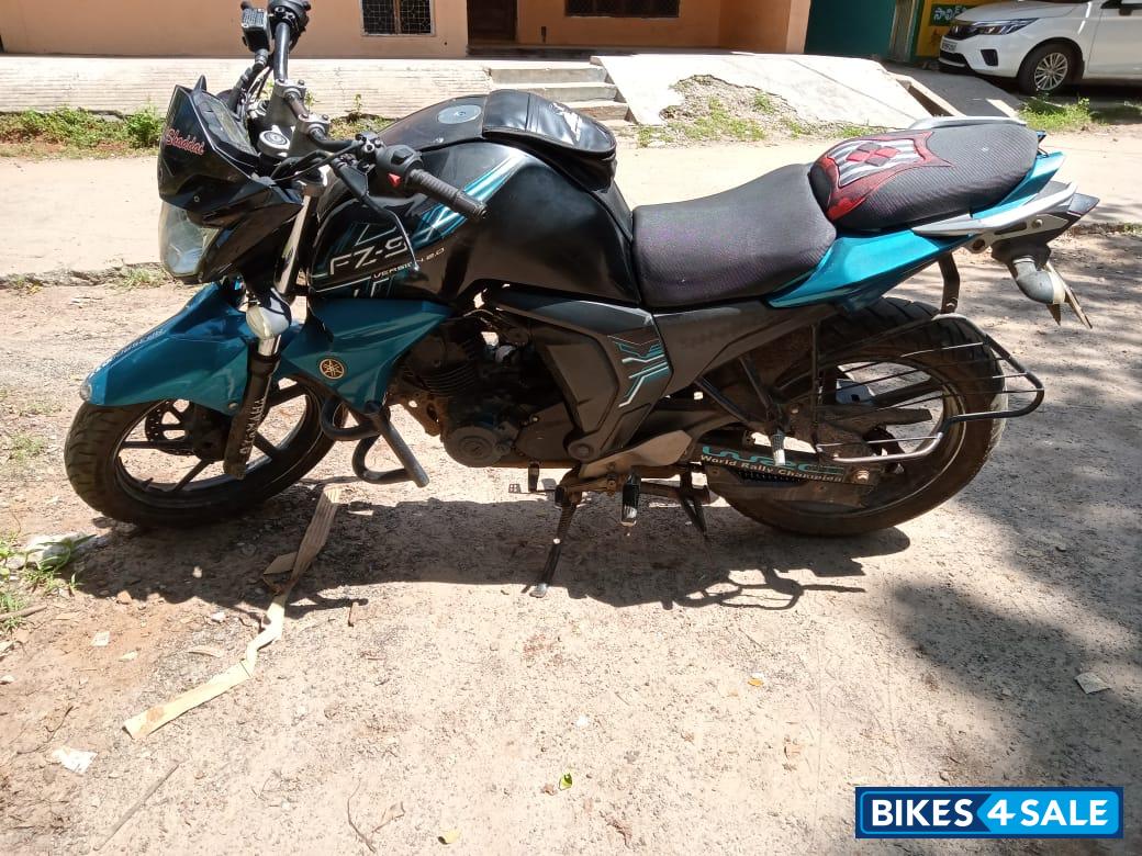 Yamaha FZ-S FI V2