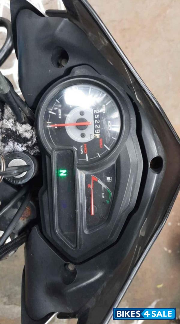 Silver Blue Bajaj Discover 125M