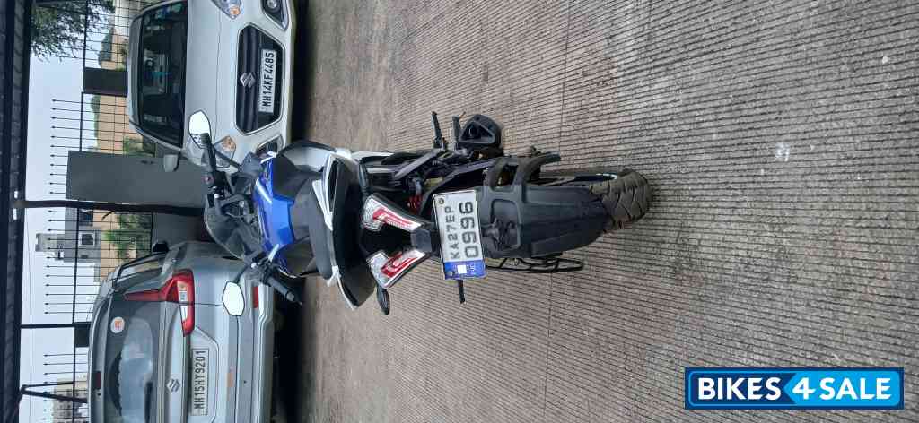 Bajaj Pulsar RS 200 ABS Bajaj Pulsar RS 200 ABS