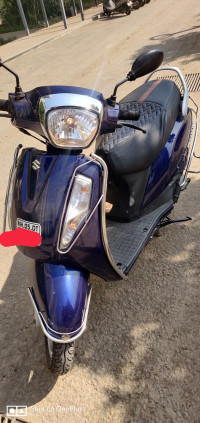 Blue Suzuki Access Access 125 Disc