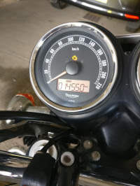 Cream And Beige Triumph Bonneville T100