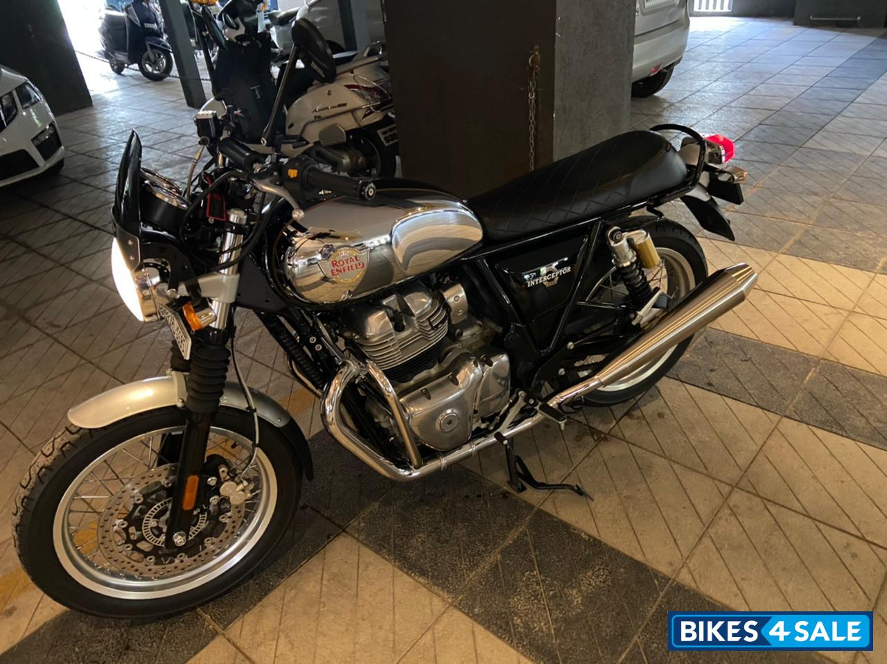 Used 2019 model Royal Enfield Interceptor 650 Twin for sale in Pune. ID