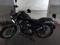 Black Royal Enfield Thunderbird TwinSpark 350