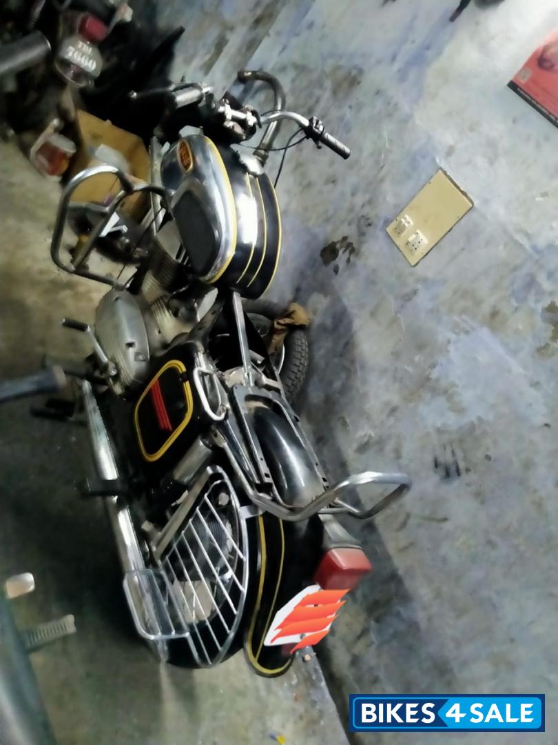 Black Ideal Jawa Yezdi Model B Black Ideal Jawa Yezdi Model B