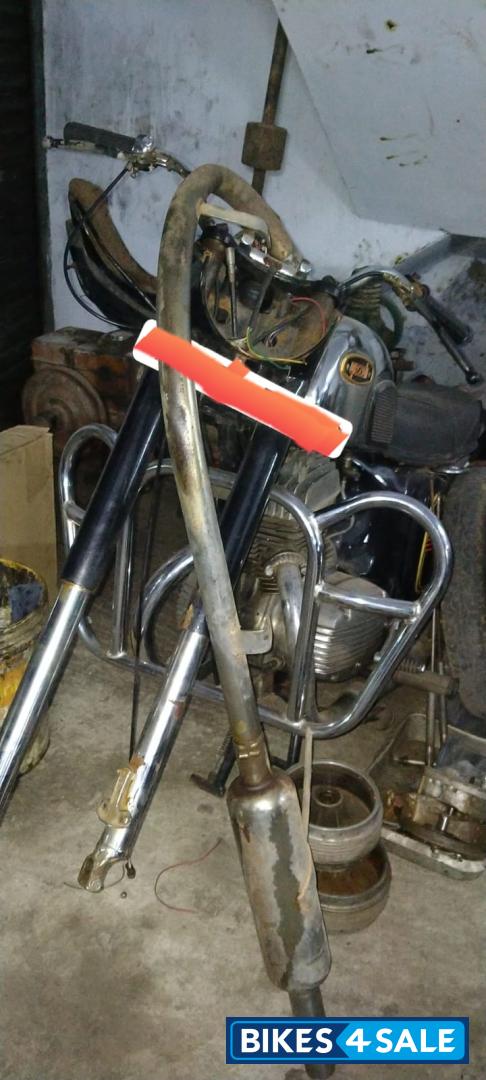 Black Ideal Jawa Yezdi Model B Black Ideal Jawa Yezdi Model B