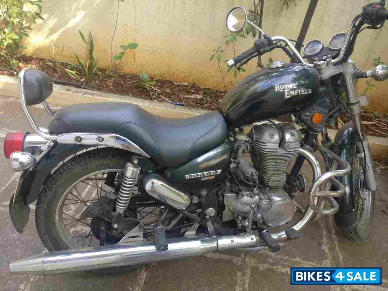 Jet Black Royal Enfield Thunderbird TwinSpark 350