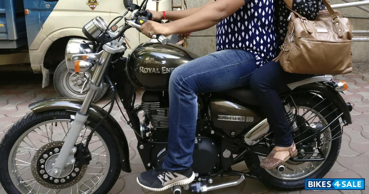 Gray Royal Enfield Thunderbird 350 Gray Royal Enfield Thunderbird 350