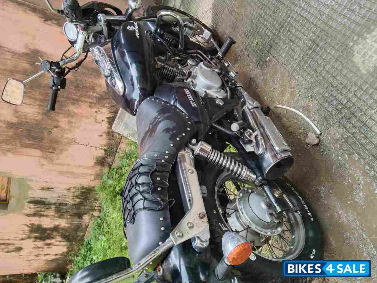 Bajaj Avenger 200 Bajaj Avenger 200