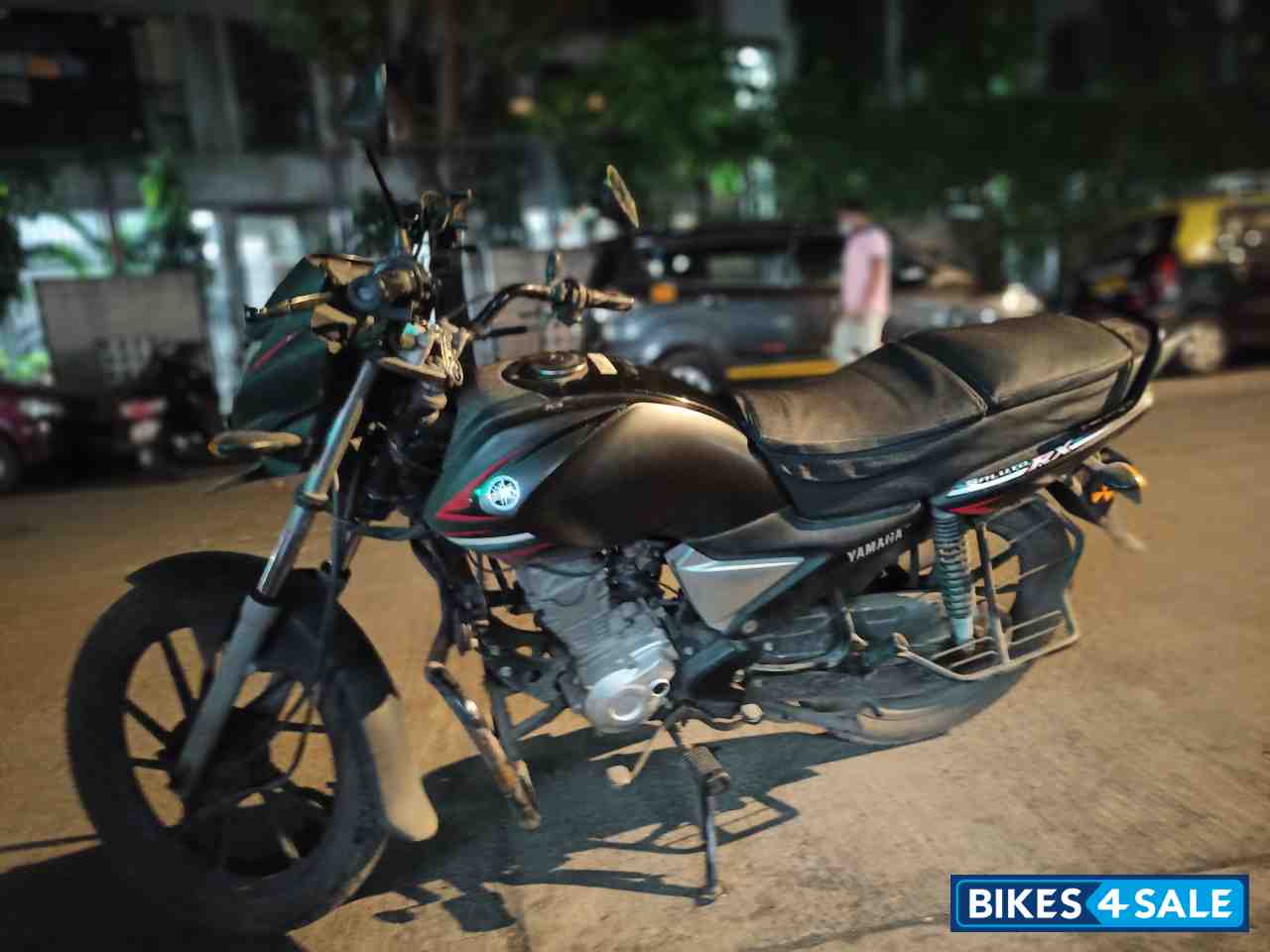 Black Yamaha Saluto RX