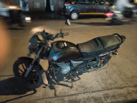 Black Yamaha Saluto RX