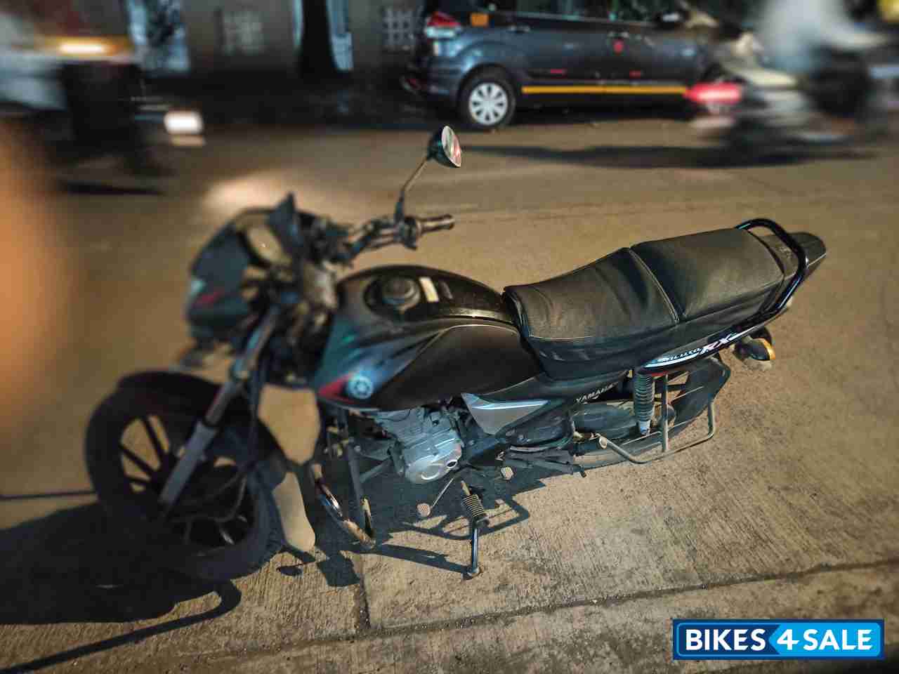 Black Yamaha Saluto RX Black Yamaha Saluto RX