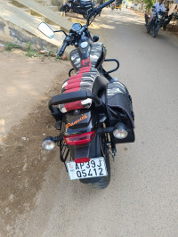 Black Bajaj Avenger Street 160 BS6